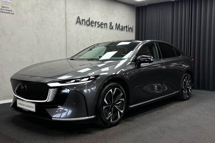 Grå Mazda 6e fra 2026