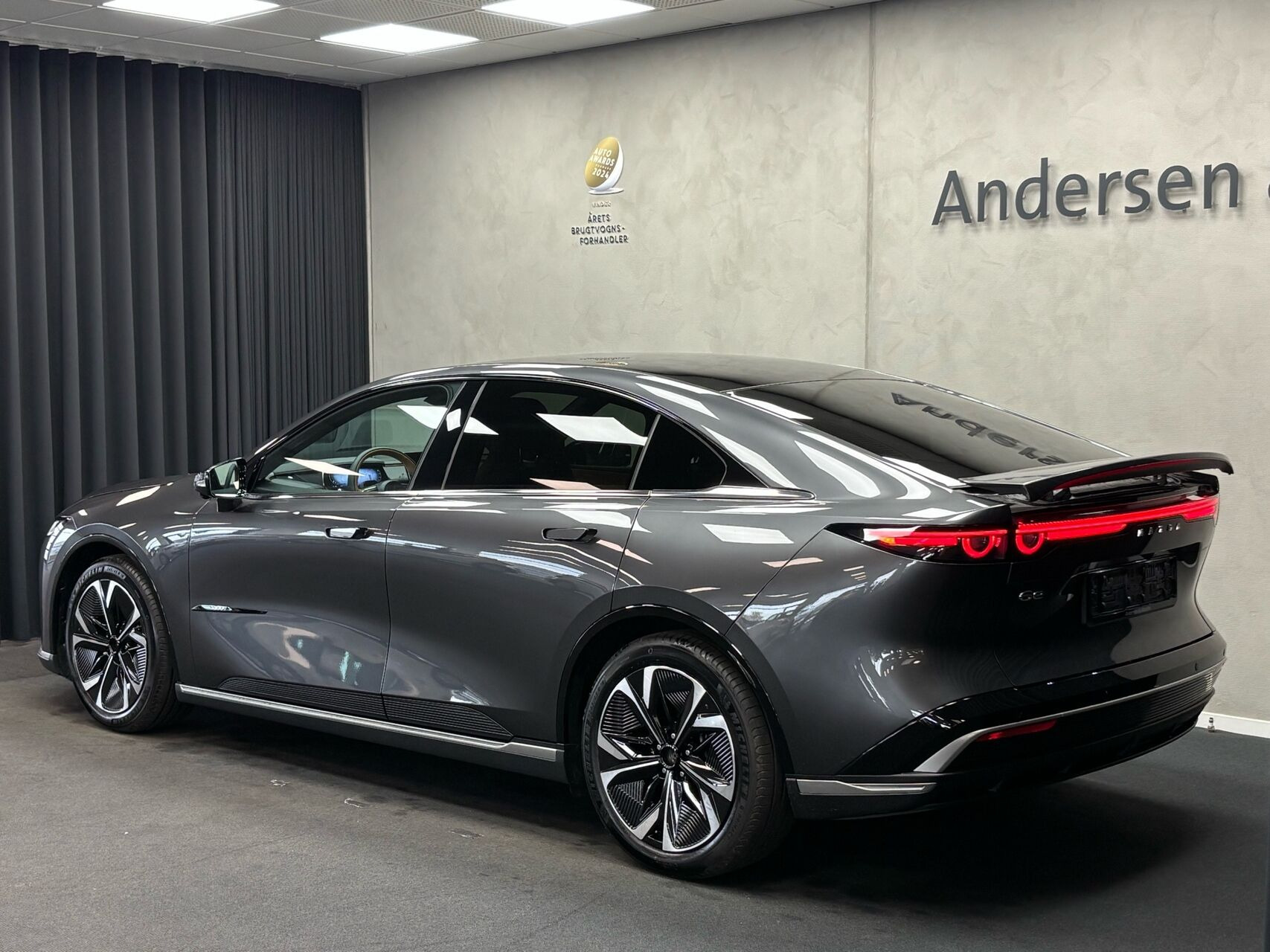 Grå Mazda 6e fra 2026