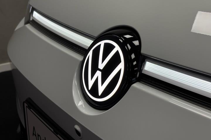 Hvid VW ID.7 fra 2026