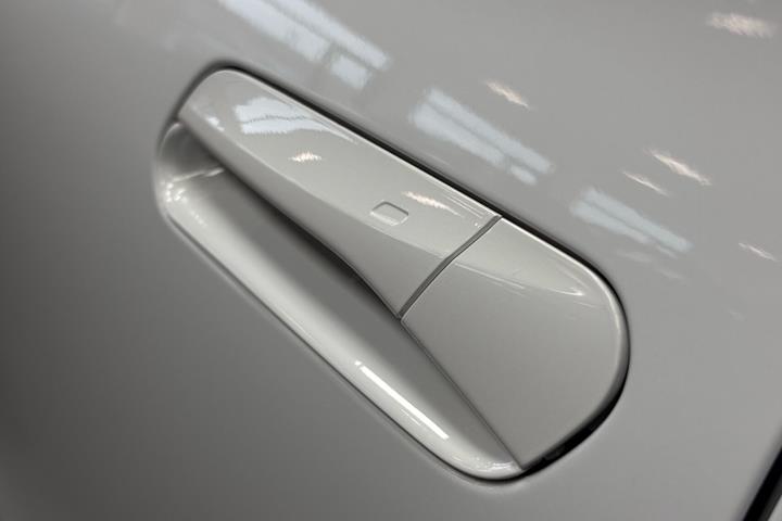 Hvid VW ID.7 fra 2026