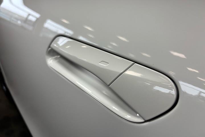 Hvid VW ID.7 fra 2026