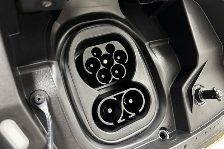Hvid VW ID.7 fra 2026