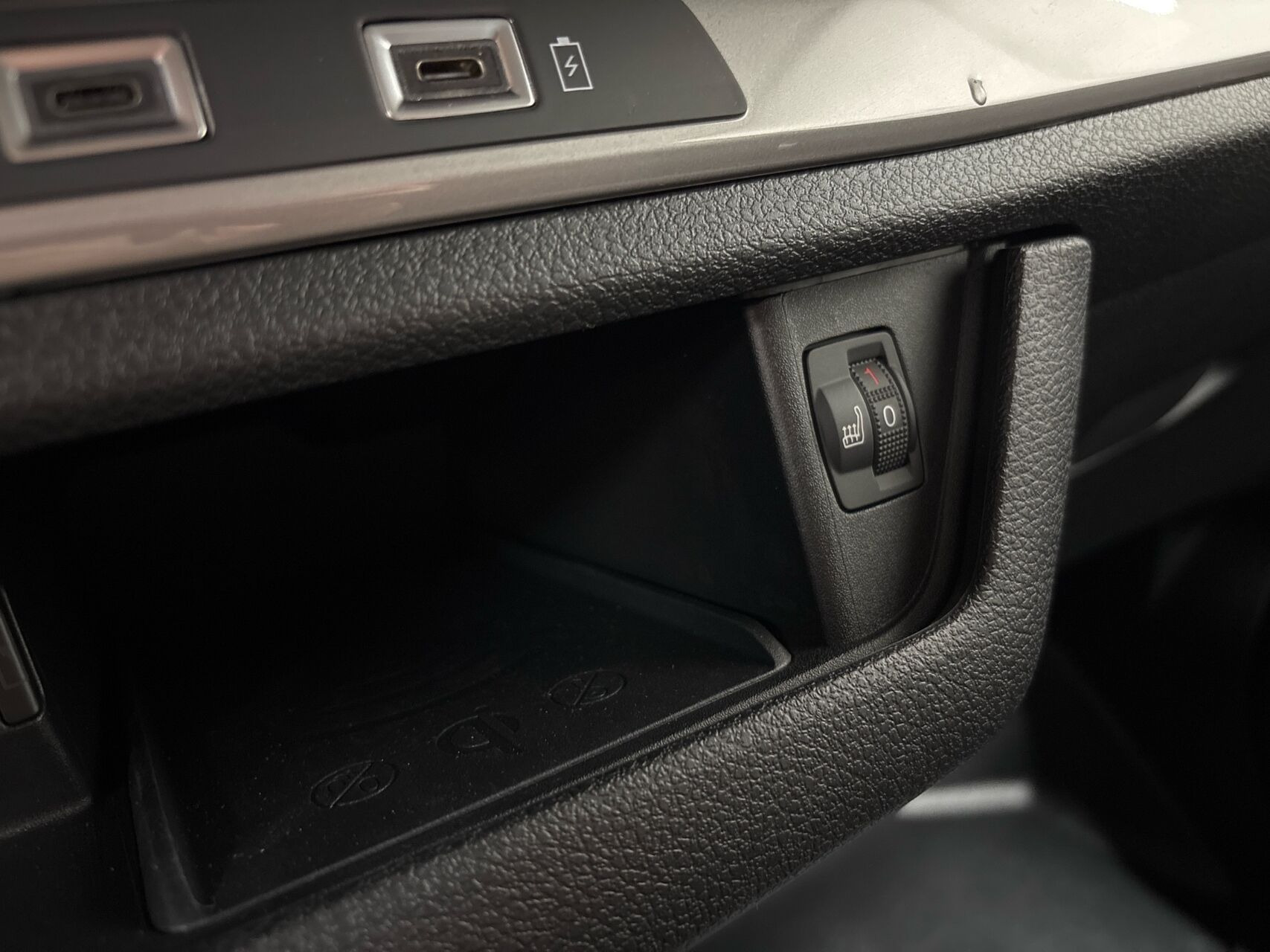 Sort Opel Vivaro-e fra 2025