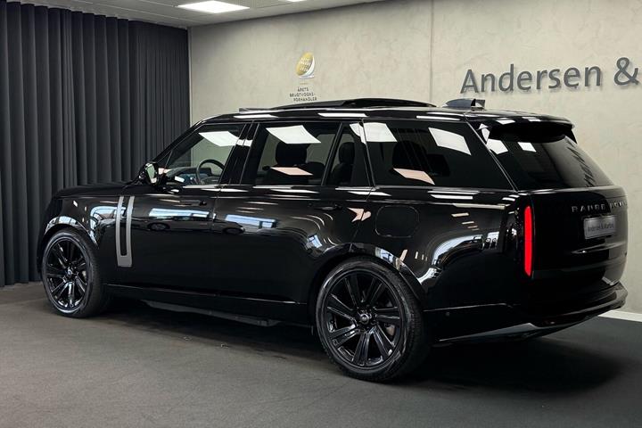 Sort Land Rover Range Rover fra 2023