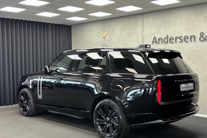Sort Land Rover Range Rover fra 2023