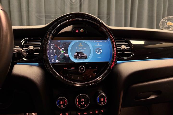 Hvid Mini Cooper fra 2023