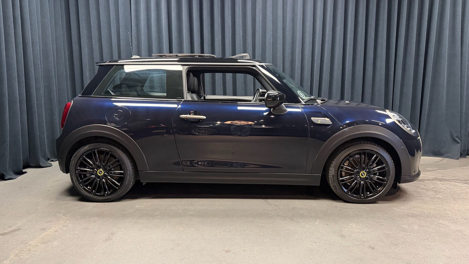 Sort Mini Cooper fra 2023