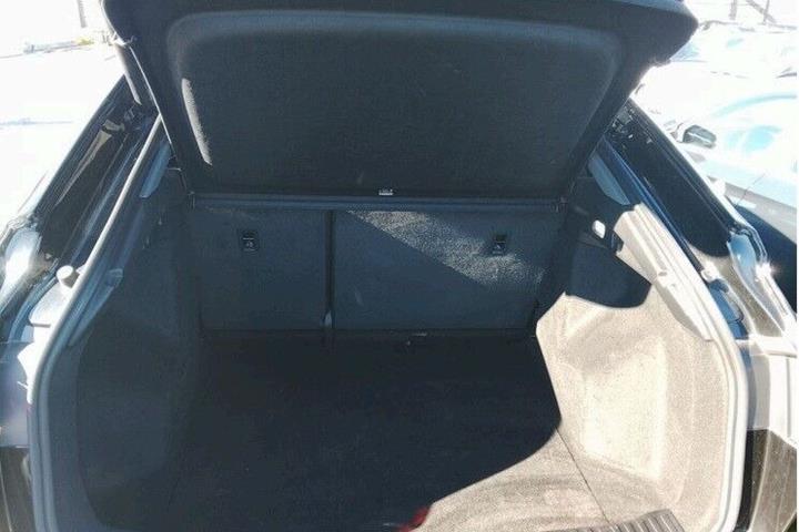 Sort Audi Q4 fra 2024