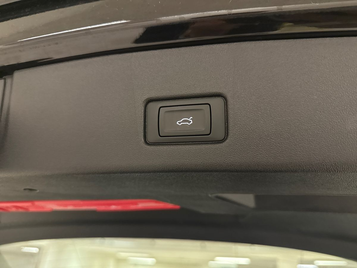 Sort Audi Q4 fra 2024
