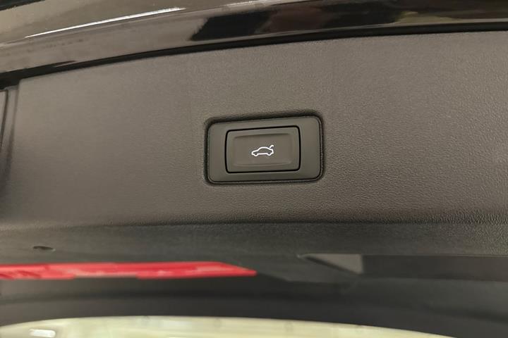 Sort Audi Q4 fra 2024