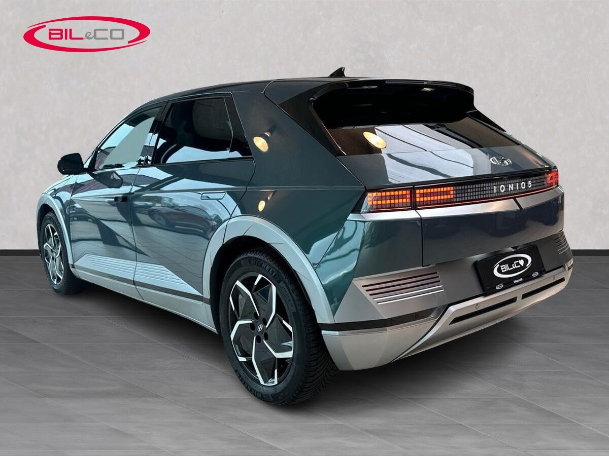 Grøn Hyundai Ioniq 5 fra 2024