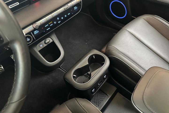 Grøn Hyundai Ioniq 5 fra 2024