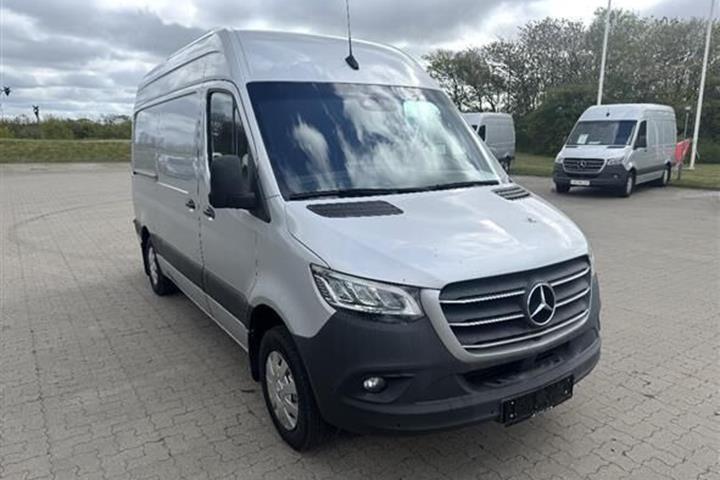 undefined Mercedes Sprinter fra 2021