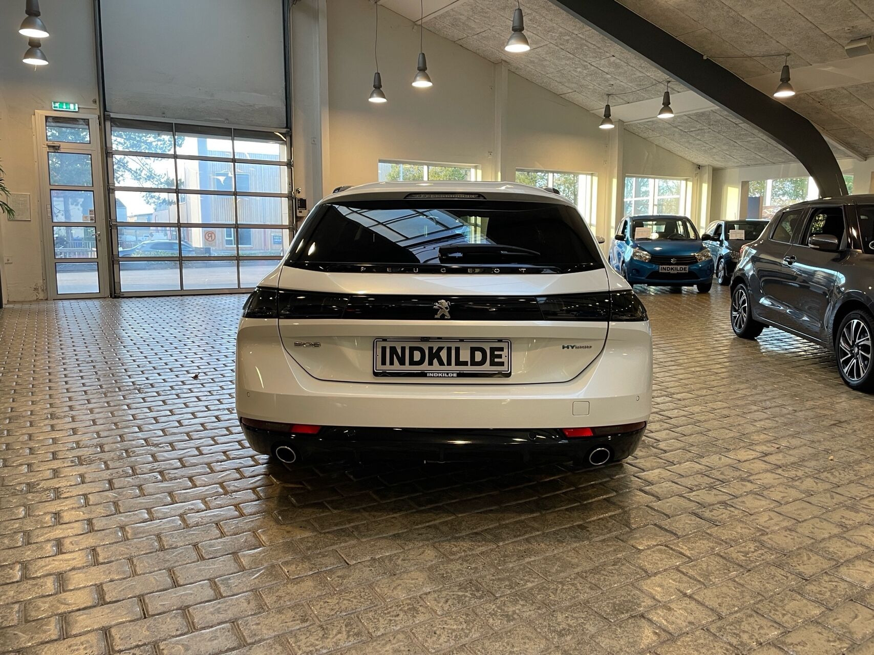 Hvid Peugeot 508 fra 2020