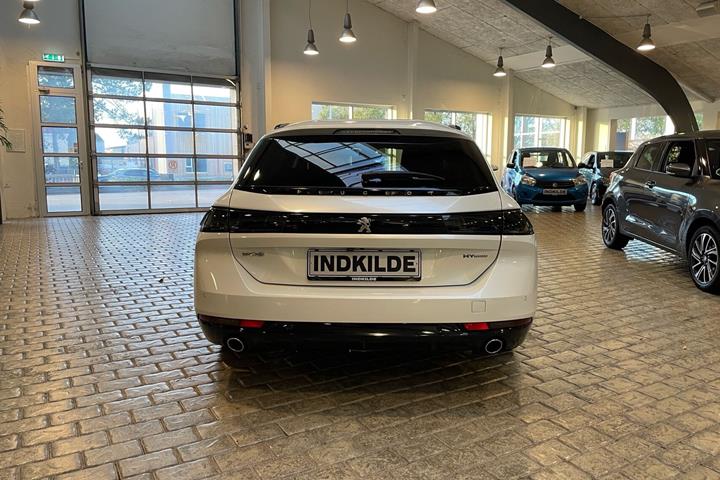Hvid Peugeot 508 fra 2020