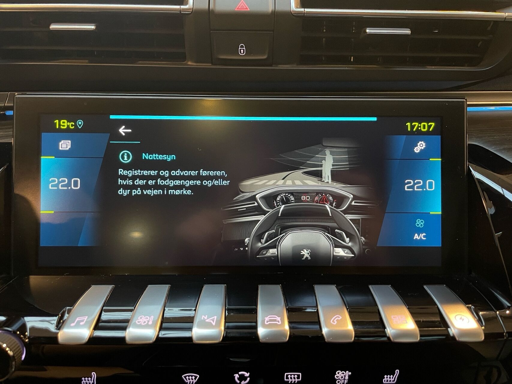 Hvid Peugeot 508 fra 2020
