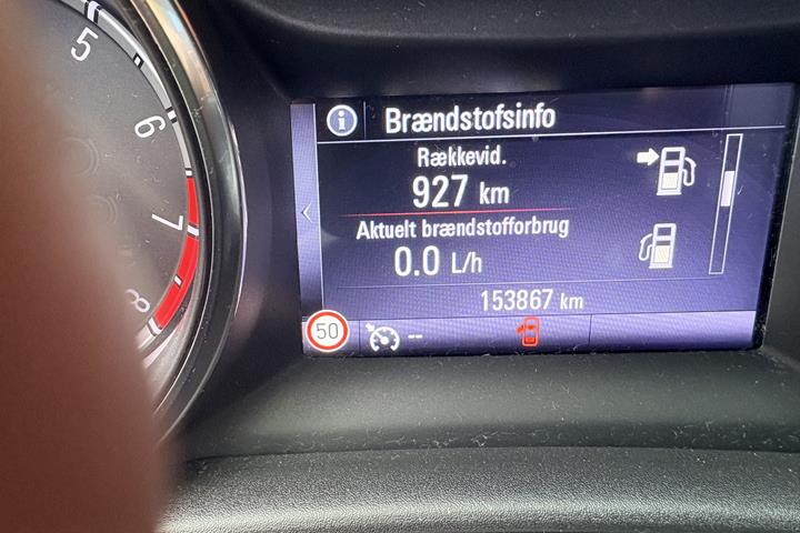 Sort Opel Astra fra 2016