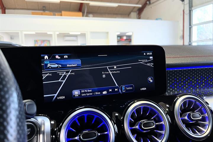 Sort Mercedes EQB250+ fra 2024