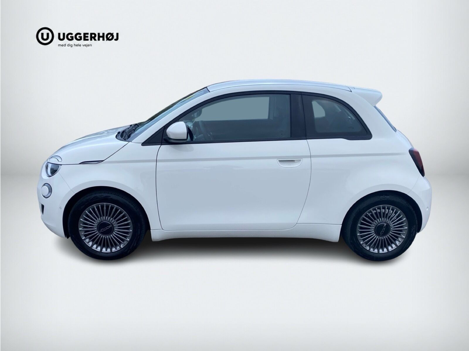 Hvid Fiat 500e fra 2025
