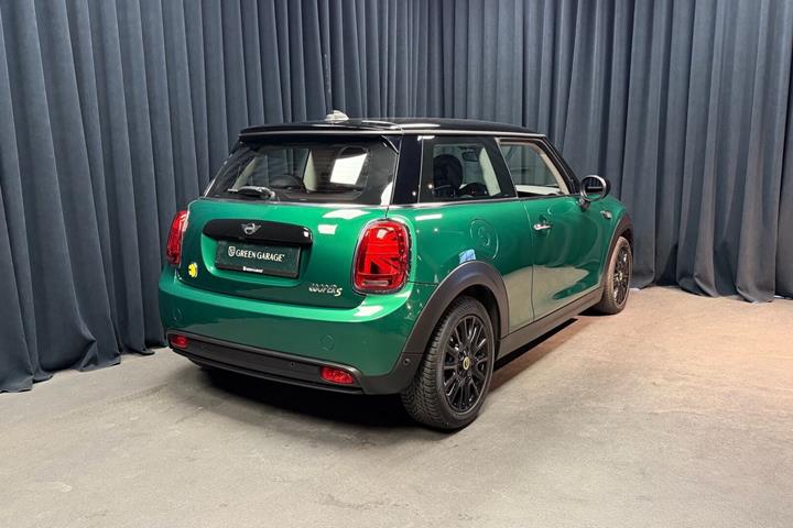 Grøn Mini Cooper fra 2023