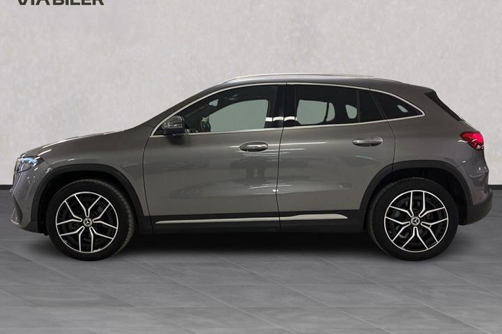 Grå Mercedes EQA250+ fra 2023