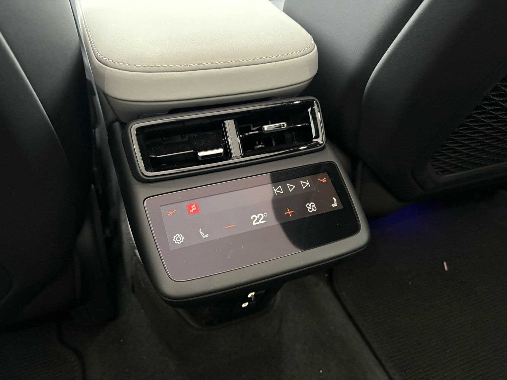 undefined Polestar 4 fra 2026