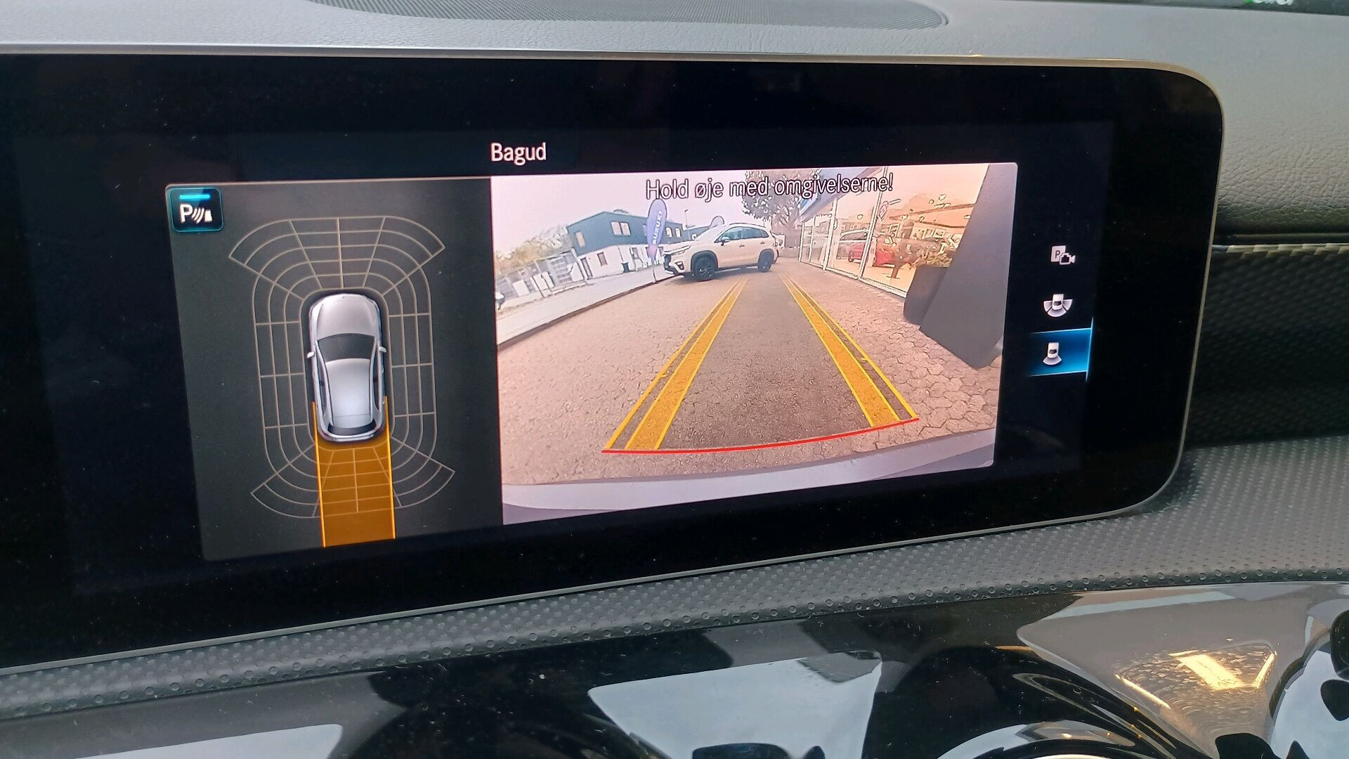 Grå Mercedes A200 fra 2019
