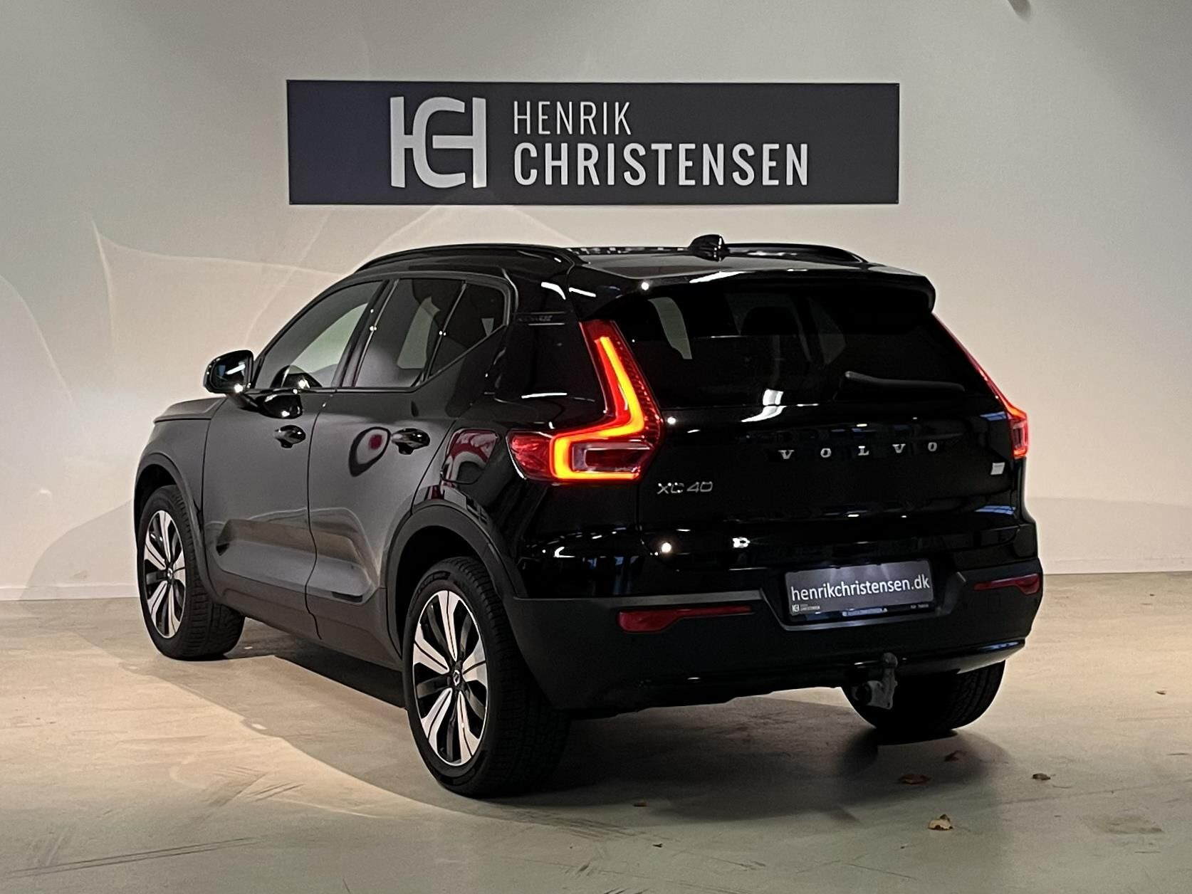 Sort Volvo XC40 fra 2023
