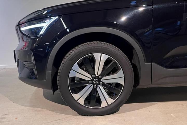 Sort Volvo XC40 fra 2023