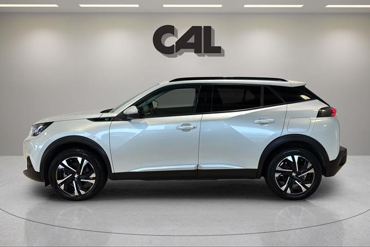 Hvid Peugeot e-2008 fra 2021