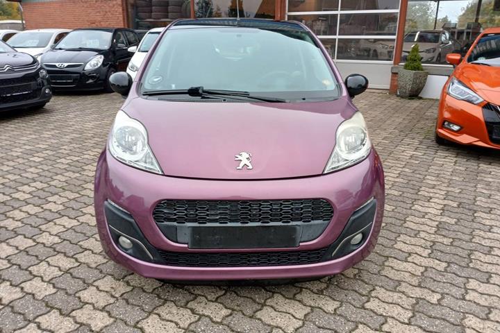 Lilla Peugeot 107 fra 2013