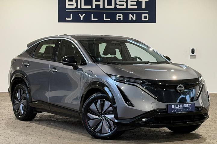 Grå Nissan Ariya fra 2024