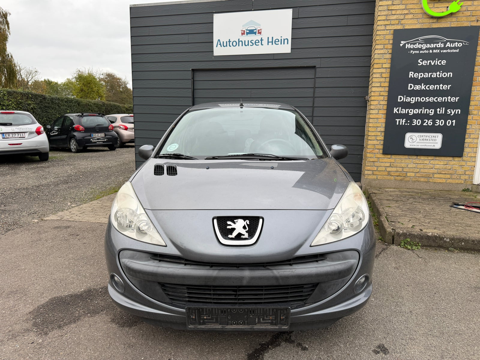 Grå Peugeot 206+ fra 2011
