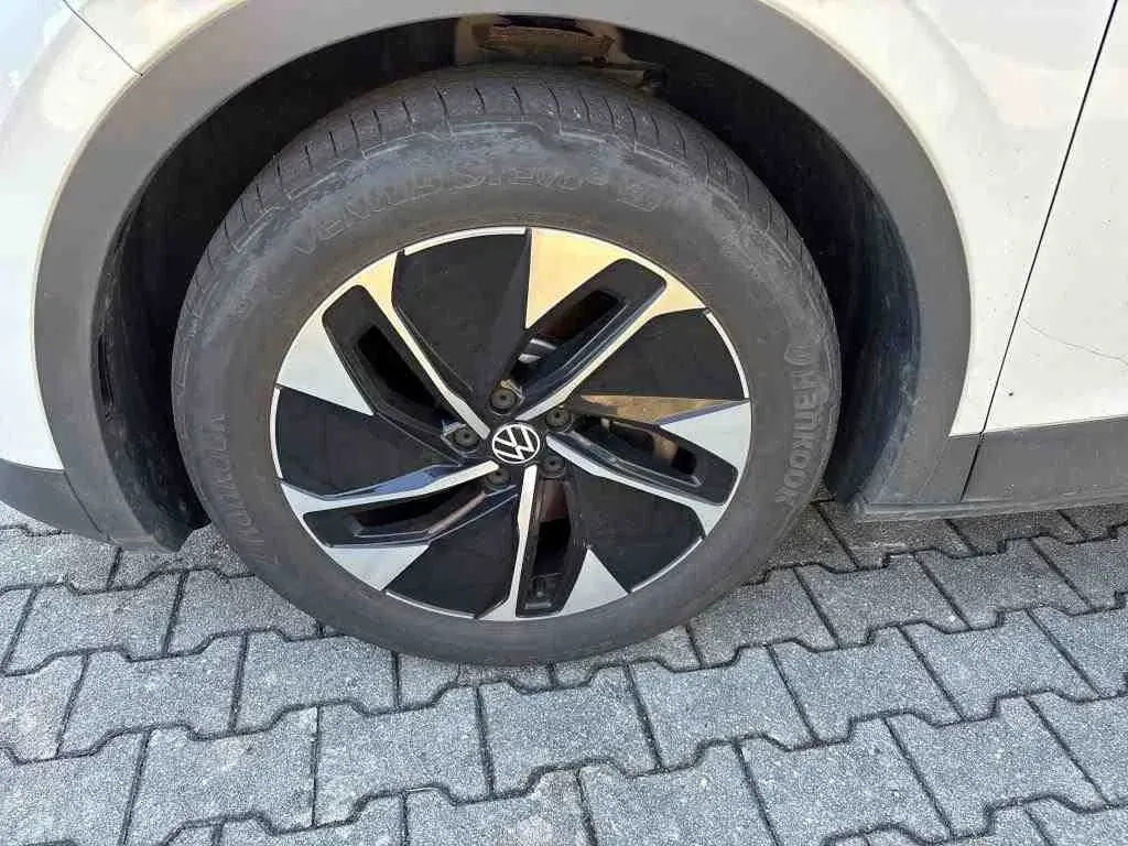 Hvid VW ID.4 fra 2023