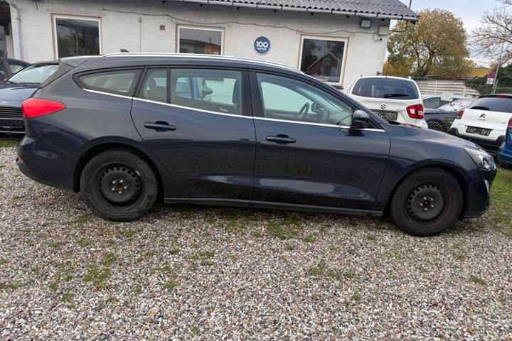 Grå Ford Focus fra 2021