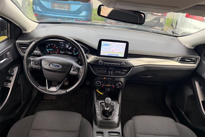Grå Ford Focus fra 2021