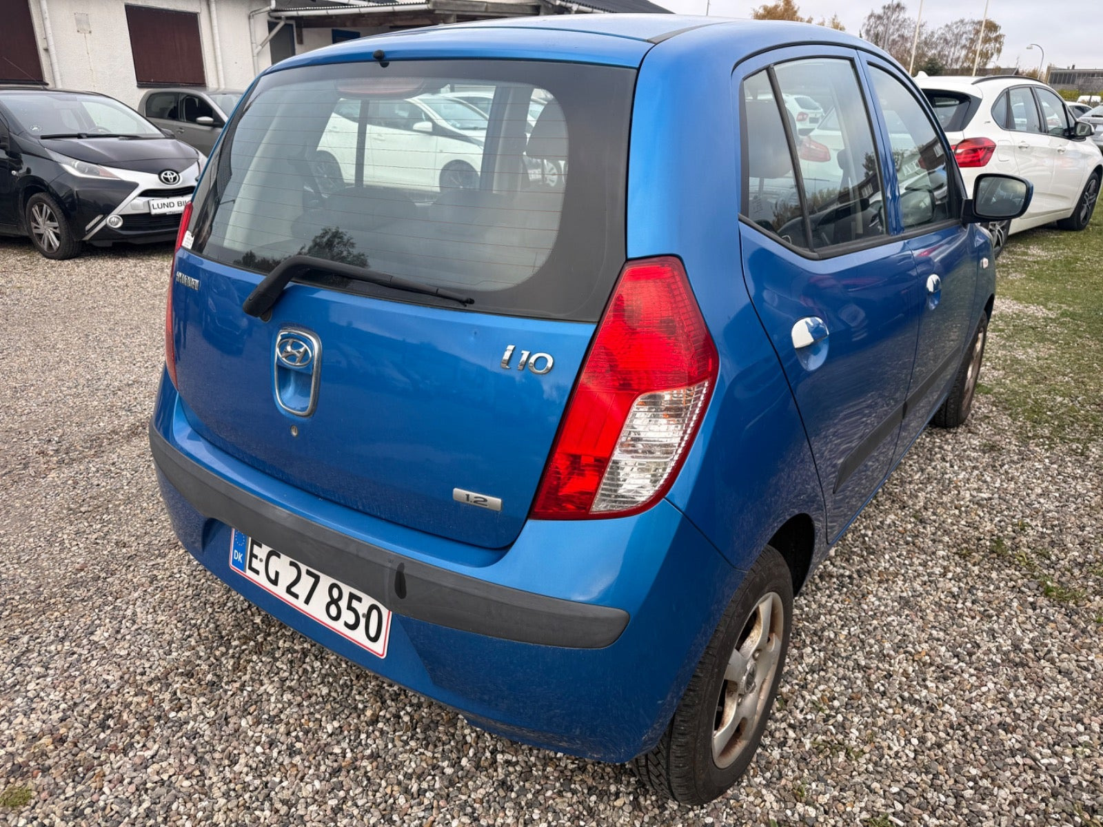Blå Hyundai i10 fra 2009