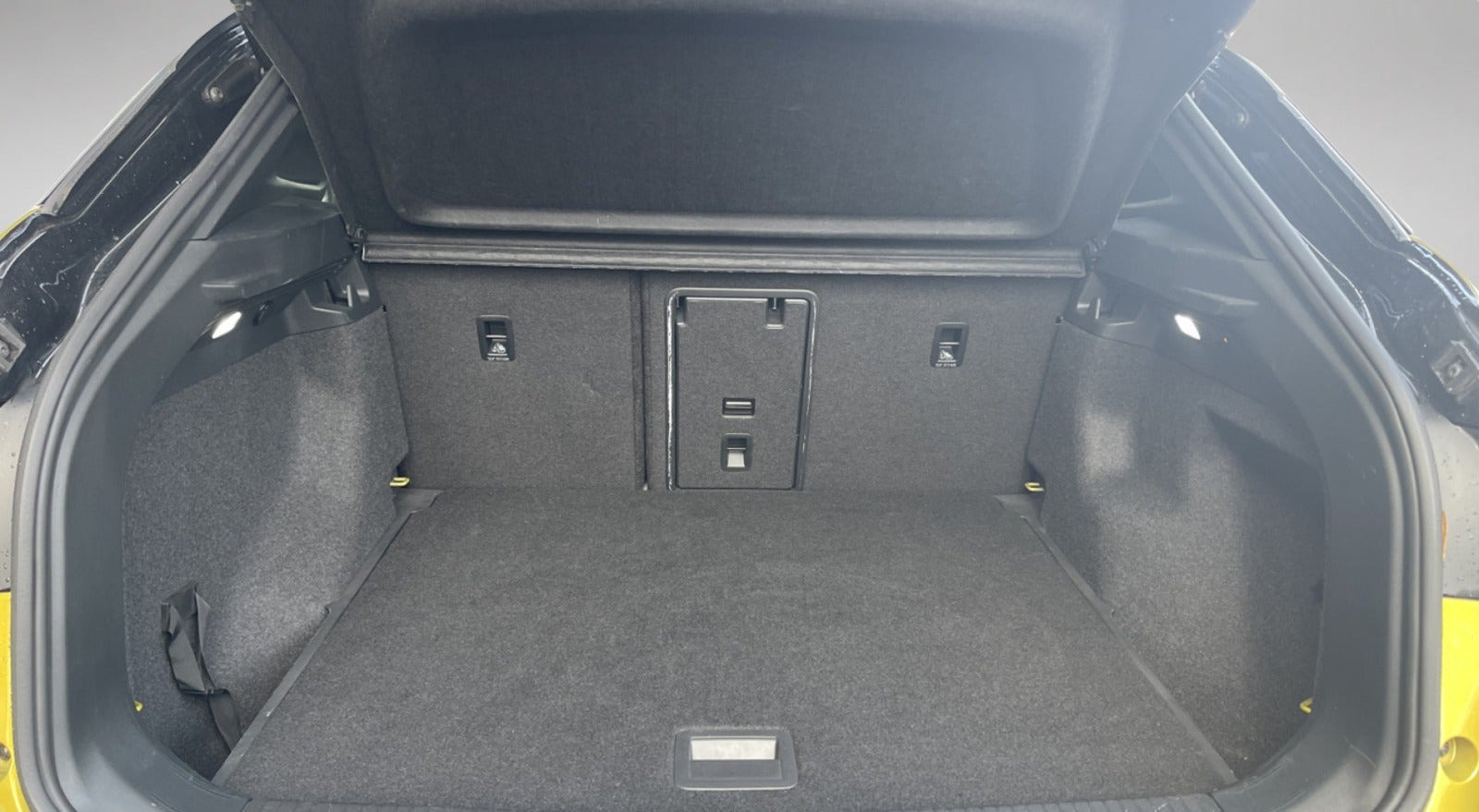 Gul VW ID.4 fra 2021