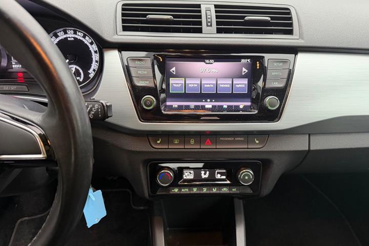Grå Skoda Fabia fra 2020