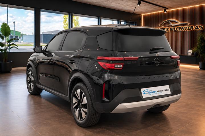 Sort Opel Frontera fra 2025