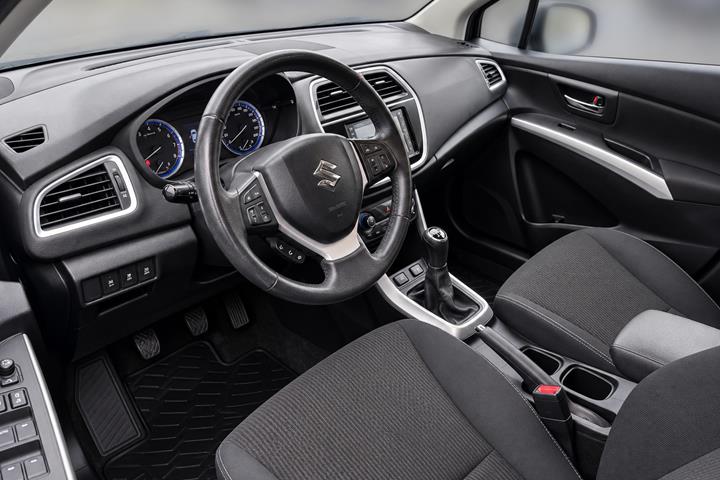 undefined Suzuki S-Cross fra 2016