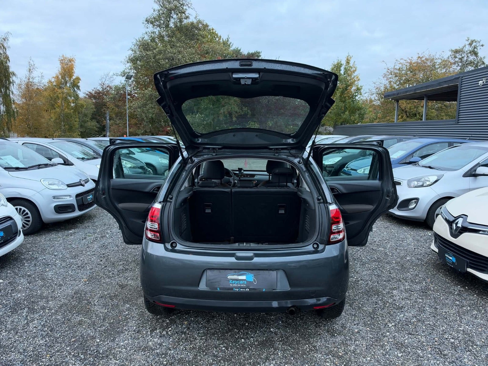 Grå Citroën C3 fra 2014