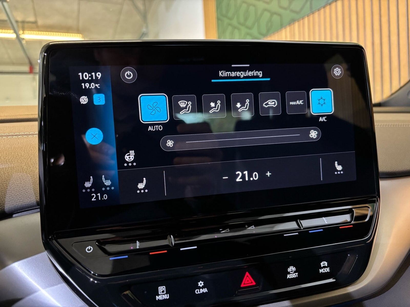 Blå VW ID.4 fra 2023
