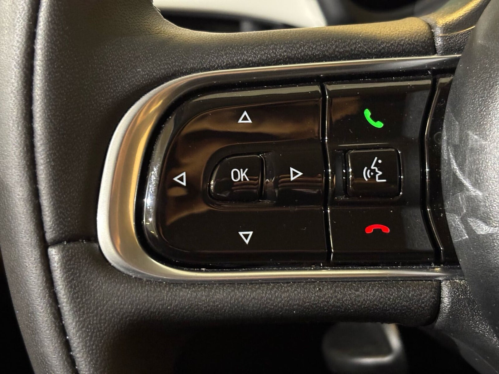 Hvid Fiat 500e fra 2023