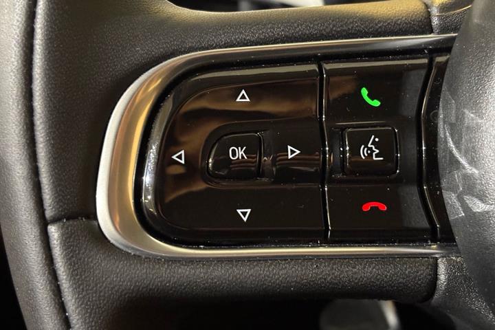 Hvid Fiat 500e fra 2023