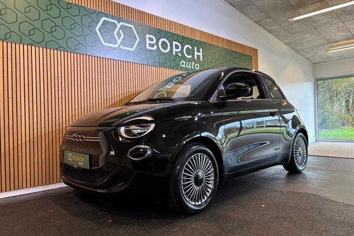 Sort Fiat 500e fra 2023