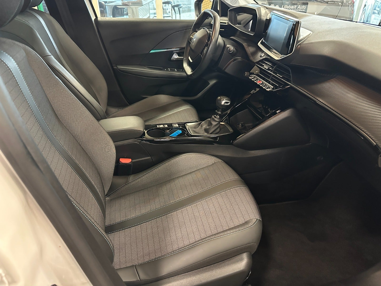 undefined Peugeot 208 fra 2020