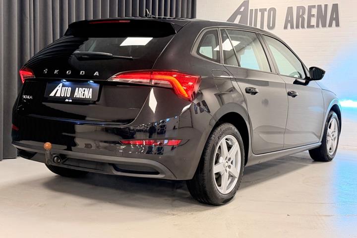 Sort Skoda Scala fra 2019