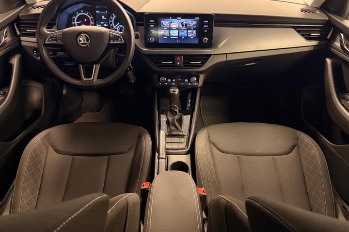 Sort Skoda Scala fra 2019