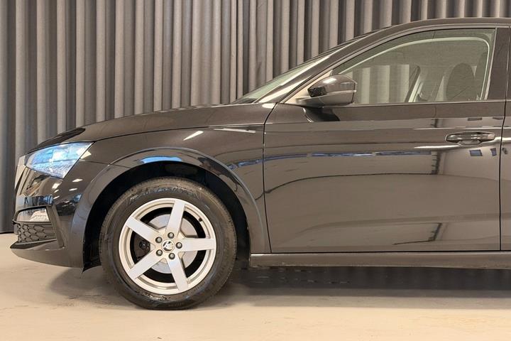 Sort Skoda Scala fra 2019